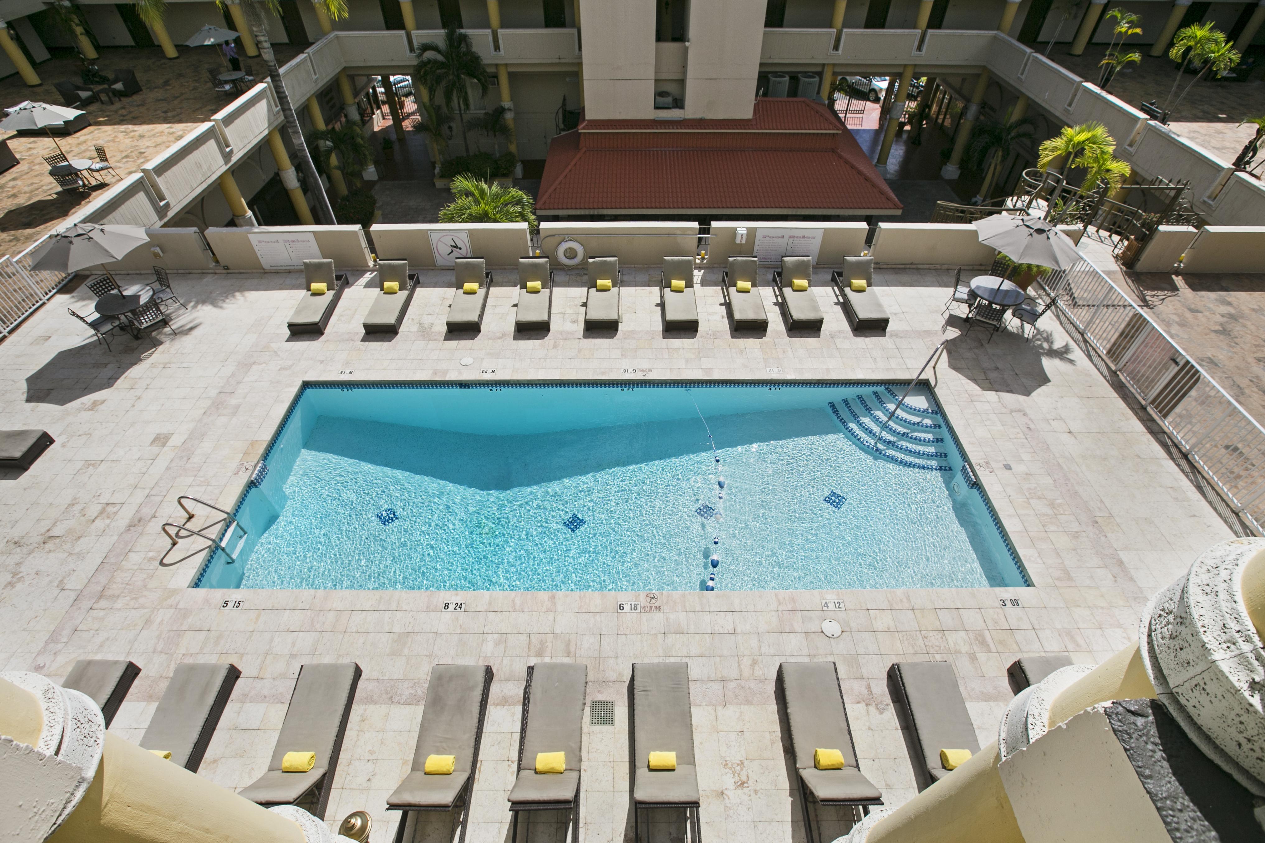 Windward Passage Hotel Carlota Amalia Exterior foto