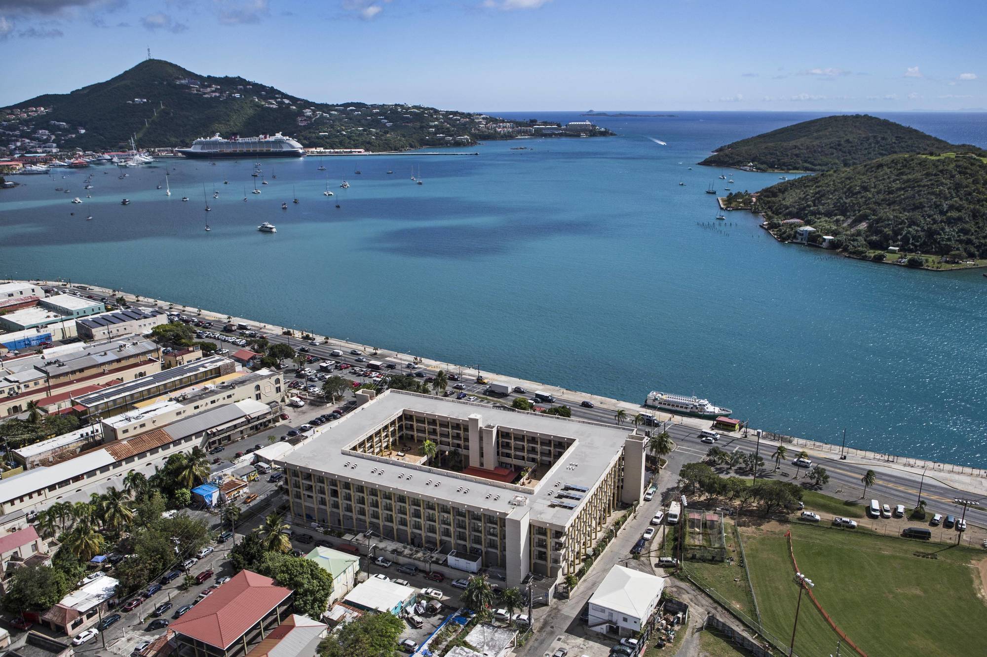 Windward Passage Hotel Carlota Amalia Exterior foto